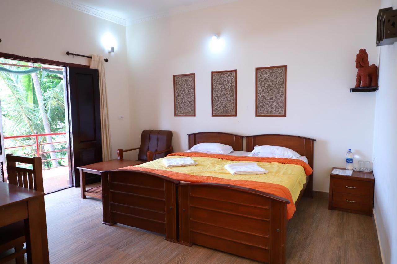 Club 7 Beach Resort Kannur Kamer foto