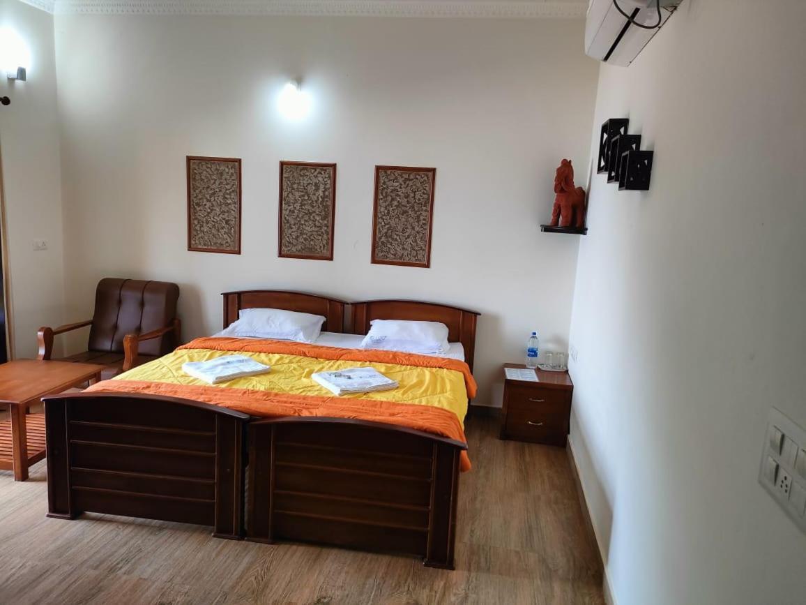 Club 7 Beach Resort Kannur Kamer foto