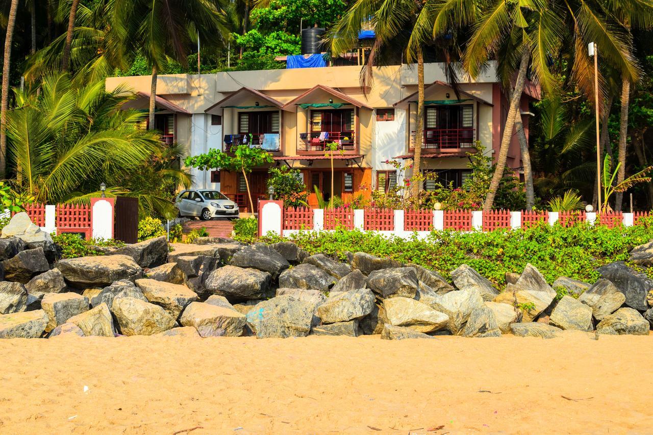 Club 7 Beach Resort Kannur Buitenkant foto